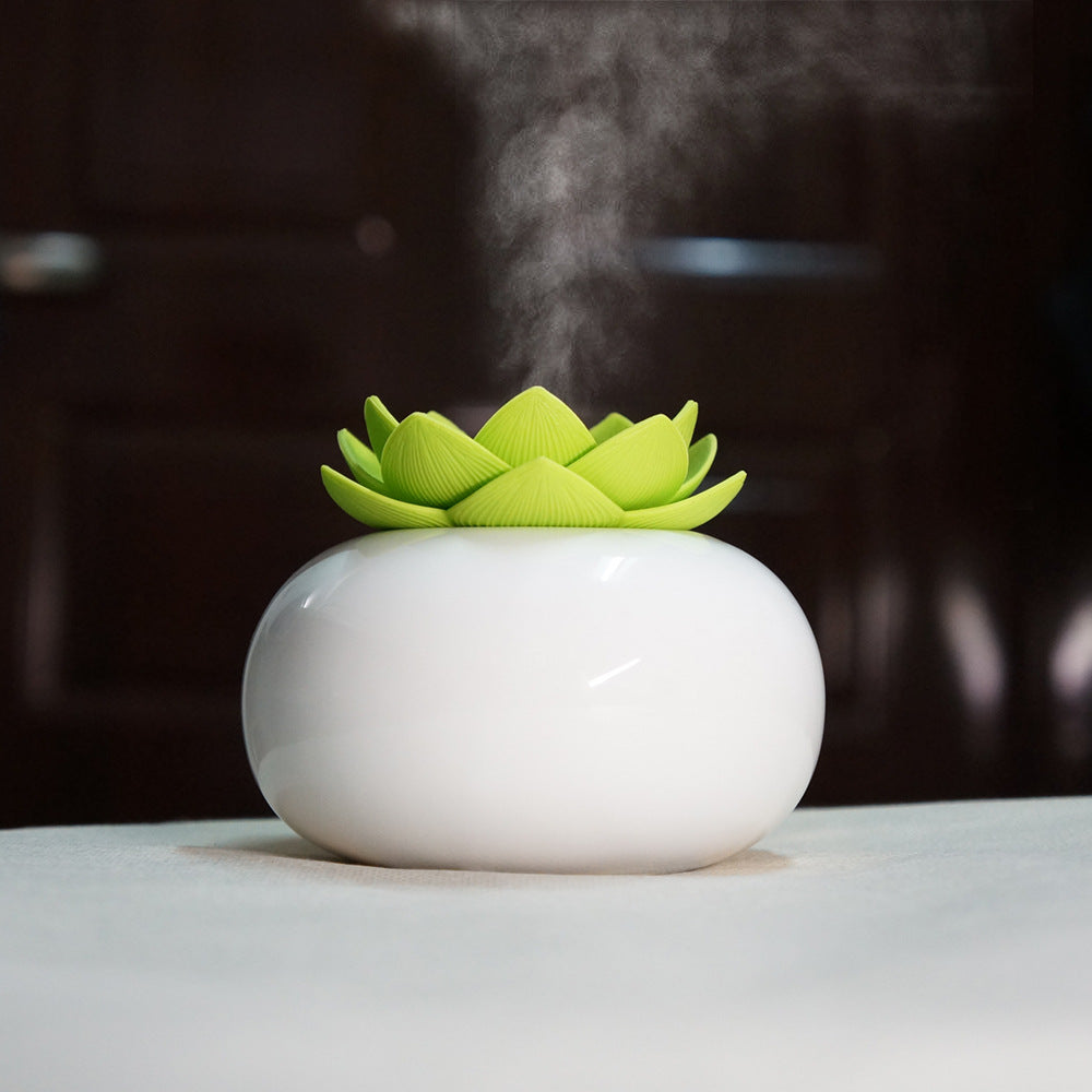 Lotus-Shaped Humidifier For Home And Office Use
